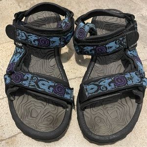 Teva Adjustable Strap Sandals for Women Size 6